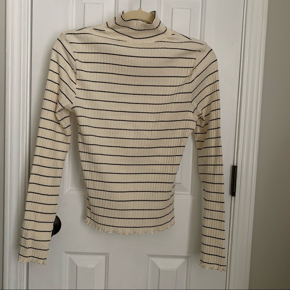 white with black striped ribbed mock neck turtle neck
